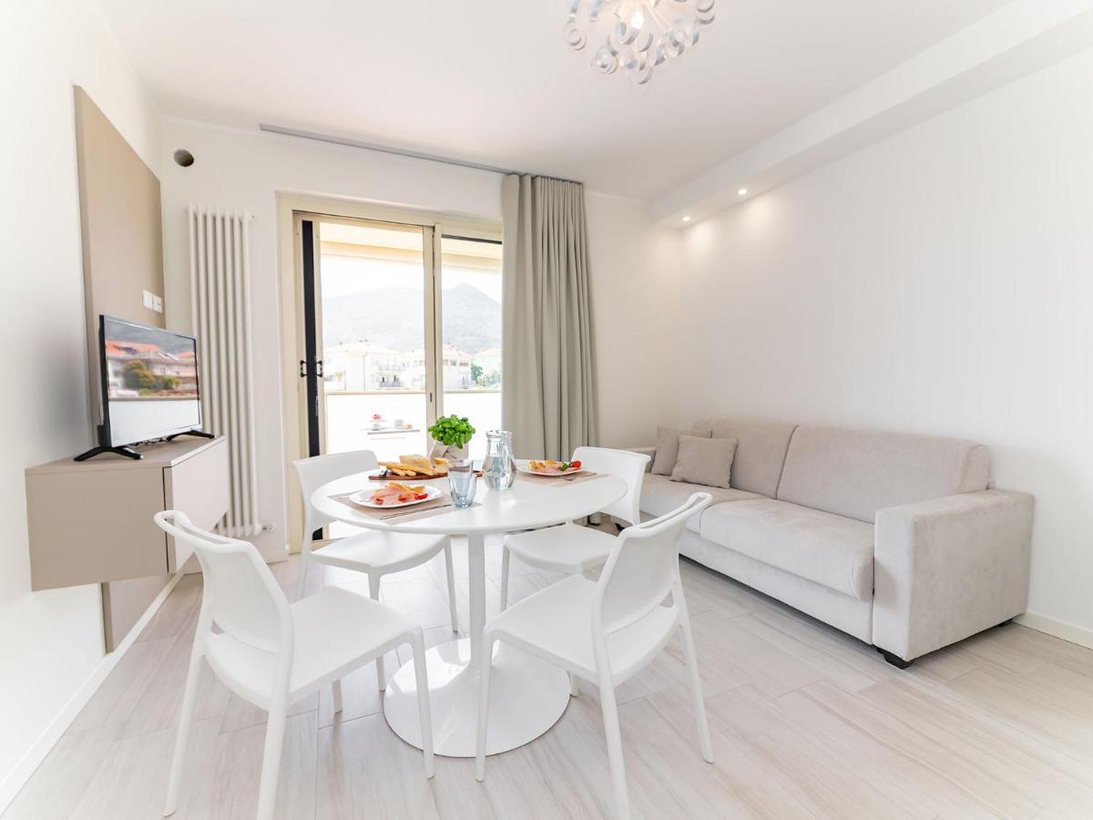 Michelangelo With Swimming Pool And Terrace Apartment Borghetto Santo Spirito Exterior foto