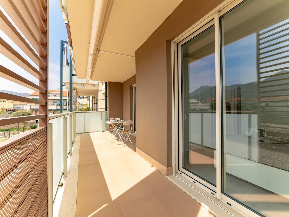 Michelangelo With Swimming Pool And Terrace Apartment Borghetto Santo Spirito Exterior foto